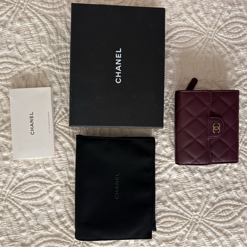 Chanel Plum Quilted Wallet - Picture 6 of 8